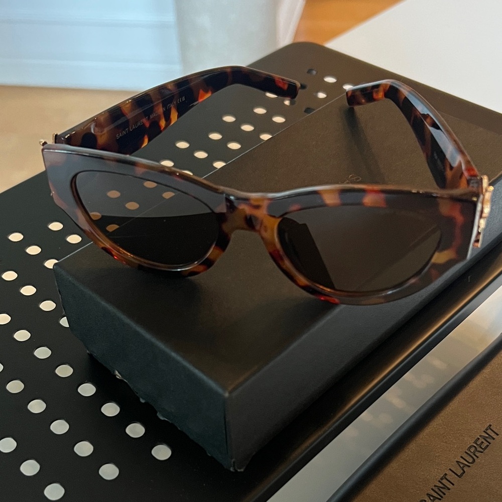 Saint Laurent Tortoiseshell Rectangular Sunglasses with Gold Accent - Picture 3 of 9